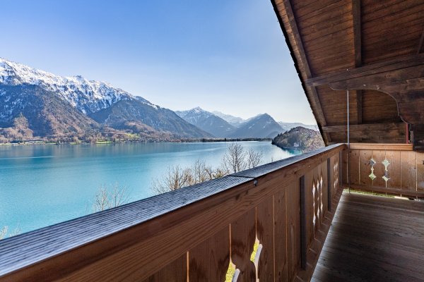 Ein Traumhaus über dem Brienzersee